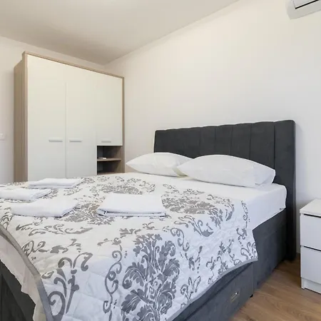 Apartment Adria